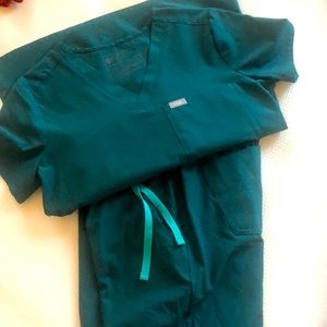 FIGS Caribbean Blue FIONx